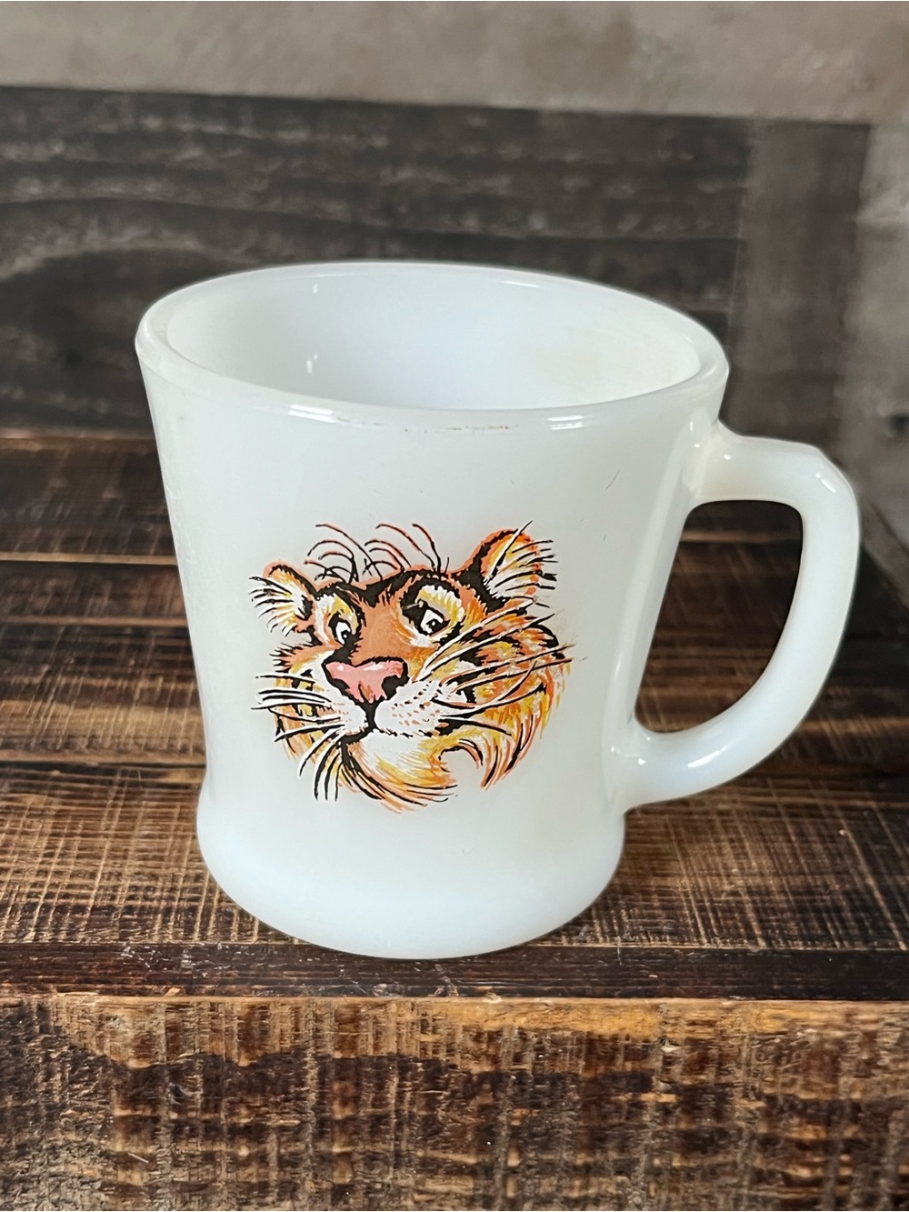 Vintage Anchor Hocking Fire King Milk Glass Milkglass Esso Exxon Tiger Mug